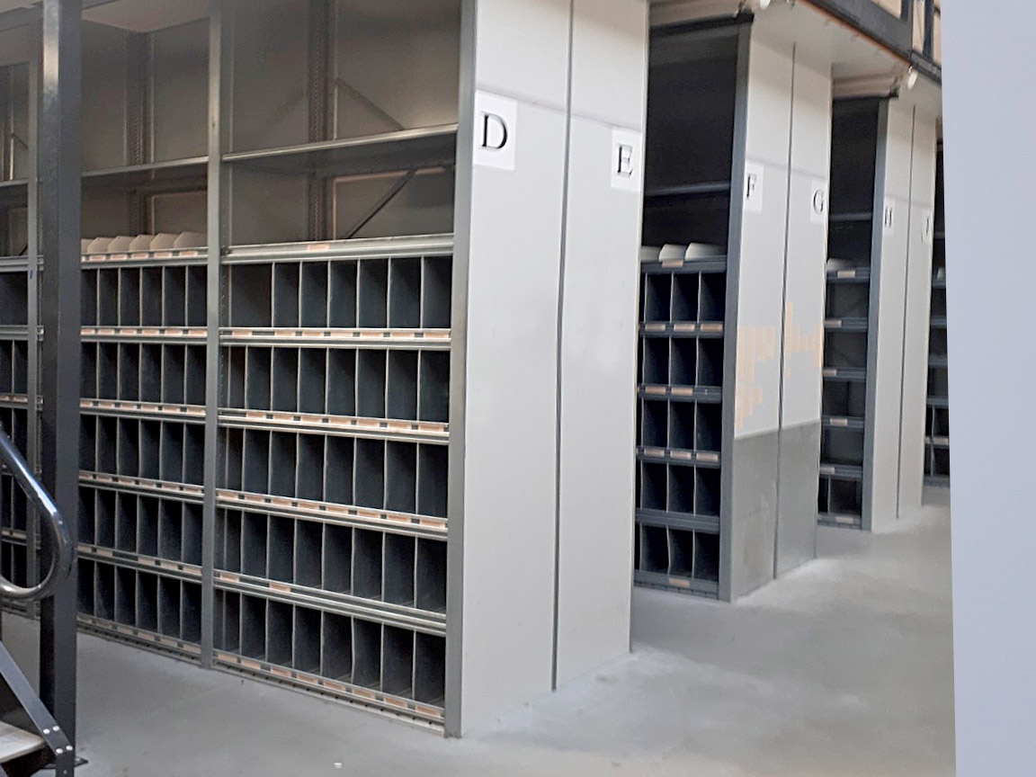 Aanbouwsectie gebruikte Dexion legbordstelling 3500x1000x500 9 niveaus 