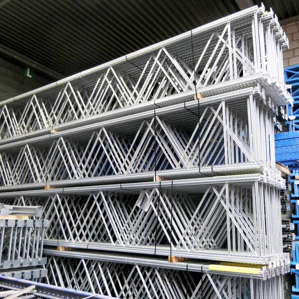 Gebruikte AR M1 T2 palletstelling 3400x3600x1100, 3 niveaus beginsectie