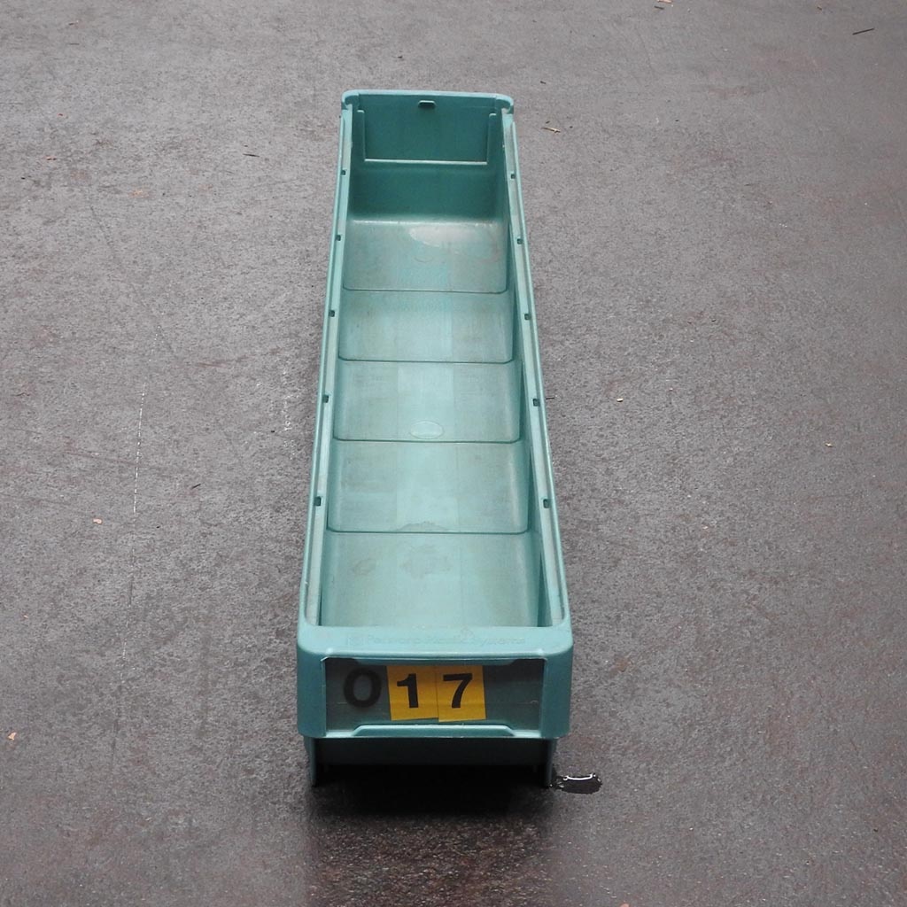 Gebruikte kunststof magazijnstellingbak, stapelbak 600x115x100 groen