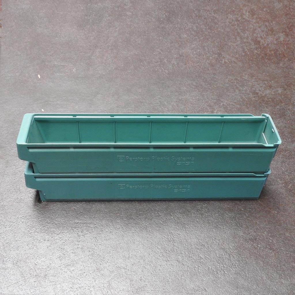 Gebruikte kunststof magazijnstellingbak, stapelbak 600x115x100 groen