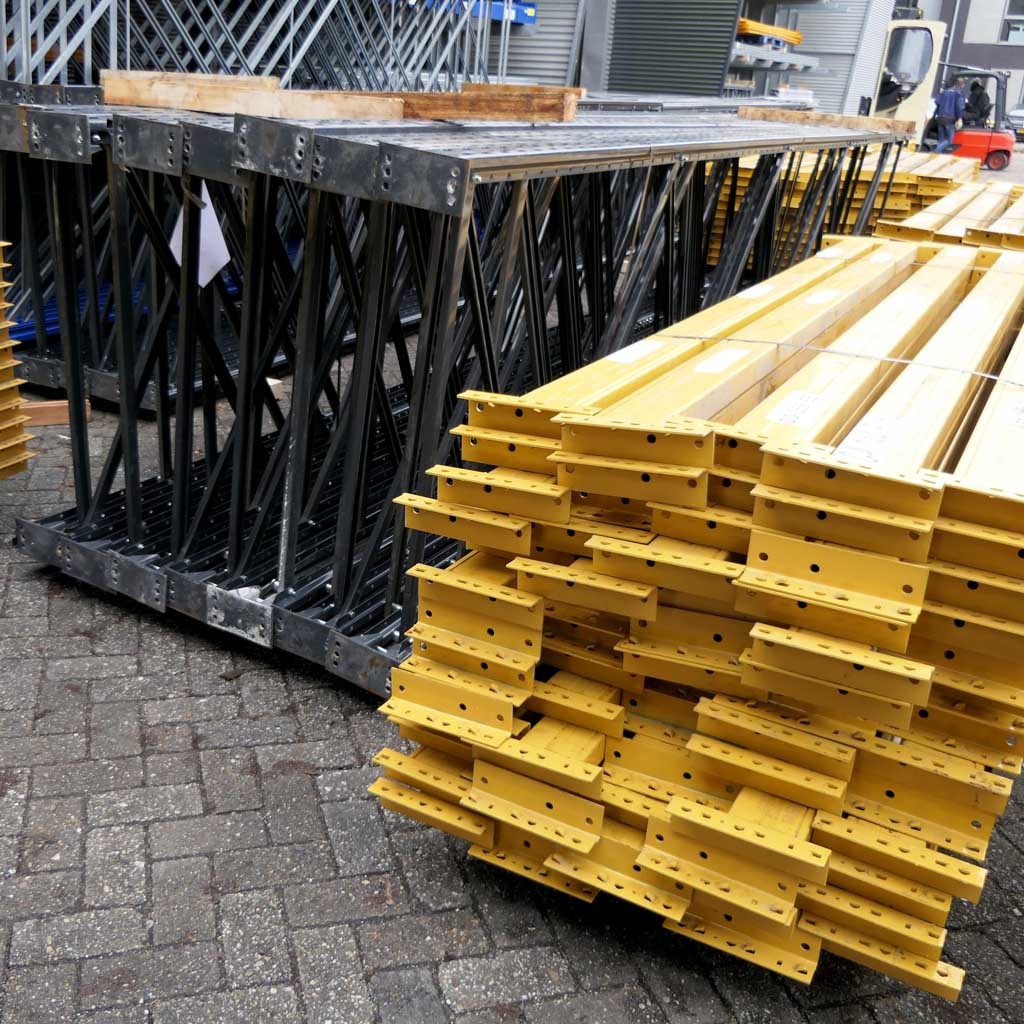 Gebruikte Link51 palletstelling 4800x2700x1100 mm (hxbxd) - 4 niveaus - aanbouwsectie