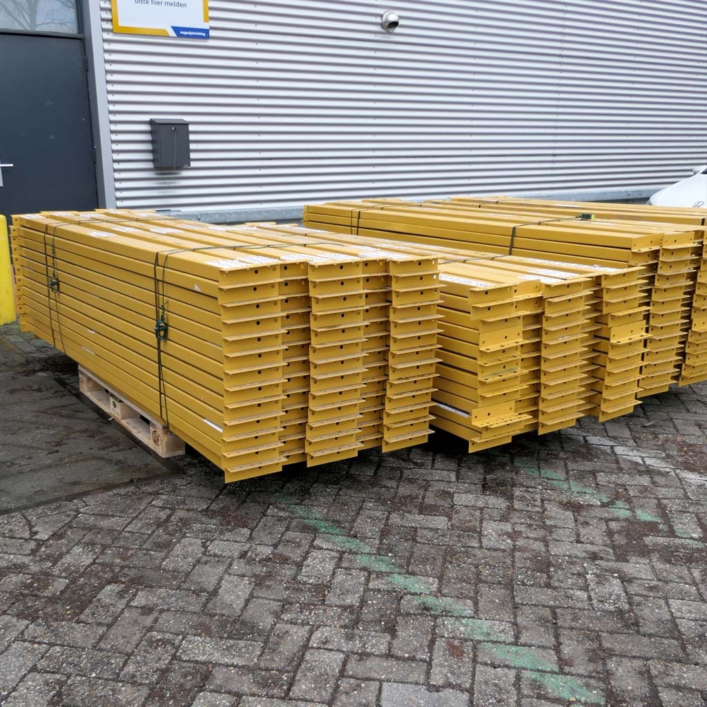 Gebruikte Link51 palletstelling 4800x2700x1100 mm (hxbxd) - 4 niveaus - aanbouwsectie