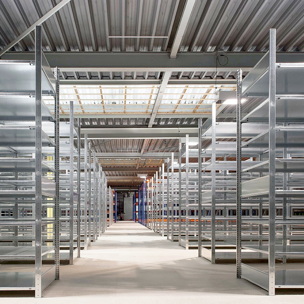 Voordeelrij deels gebruikte legbordstelling Heavy Duty 3250x5200x500mm (hxbxd) 4 secties 7 niveaus 150 kg