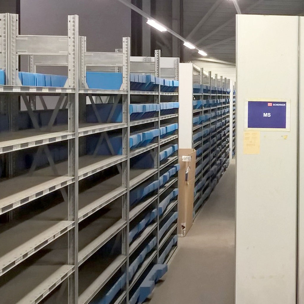 Voordeelrij gebruikte Dexion legbordstelling Verzinkt 2500x6400x400 open frames