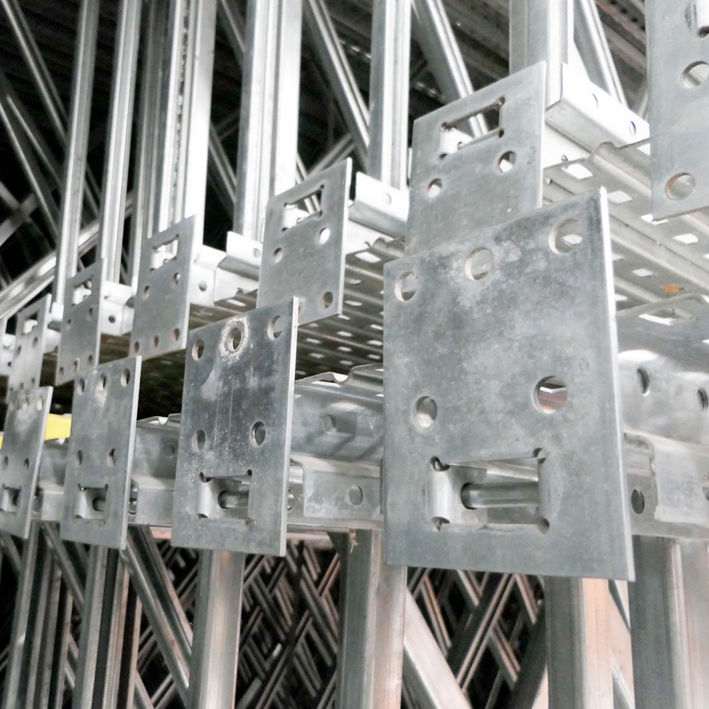 Voordeelrij gebruikte Dexion palletstelling 4150x11200x800, 3 niveaus