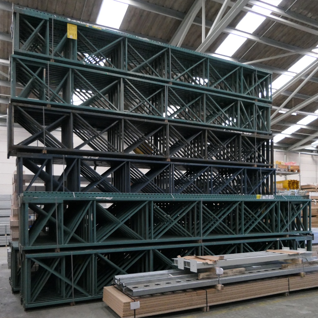 Voordeelrij gebruikte Hovuma palletstelling met diepteliggers blauw