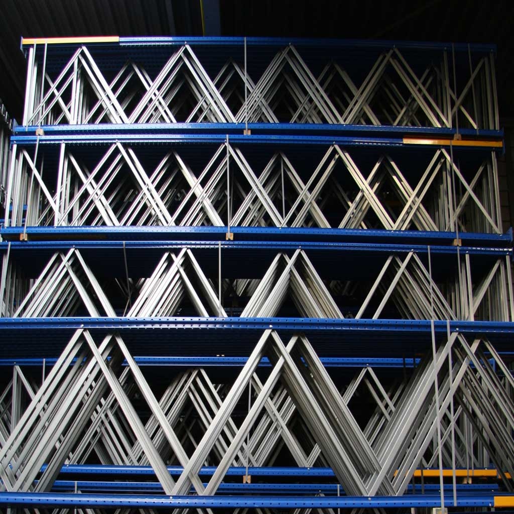 Voordeelrij gebruikte JH Esmena palletstelling 3000x11720x1100 - 4 secties 2 niveaus+roosters