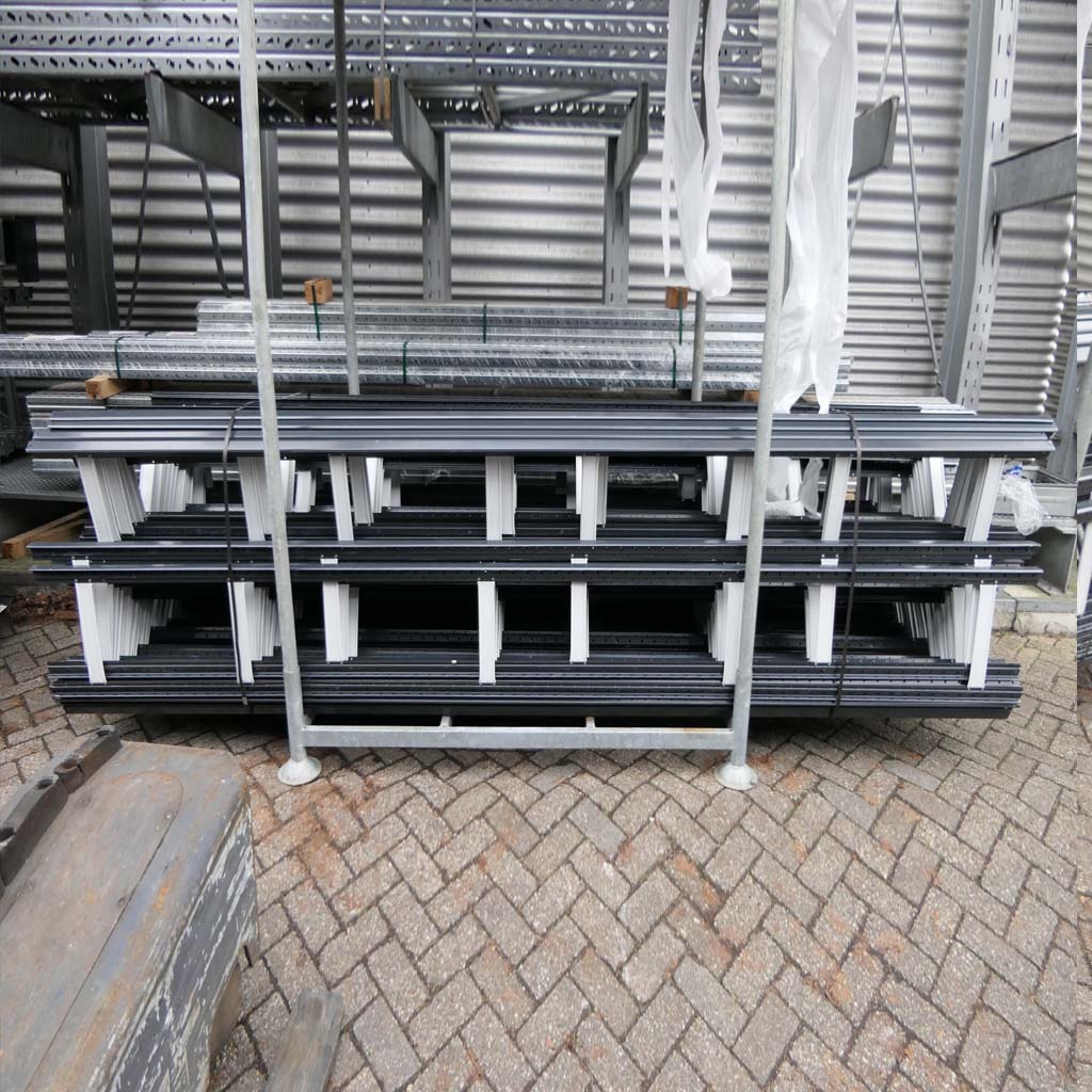 Voordeelrij gebruikte Link51 Euro legbordstelling 3600x1250x400mm (hxbxd) 12 niveaus 5 secties