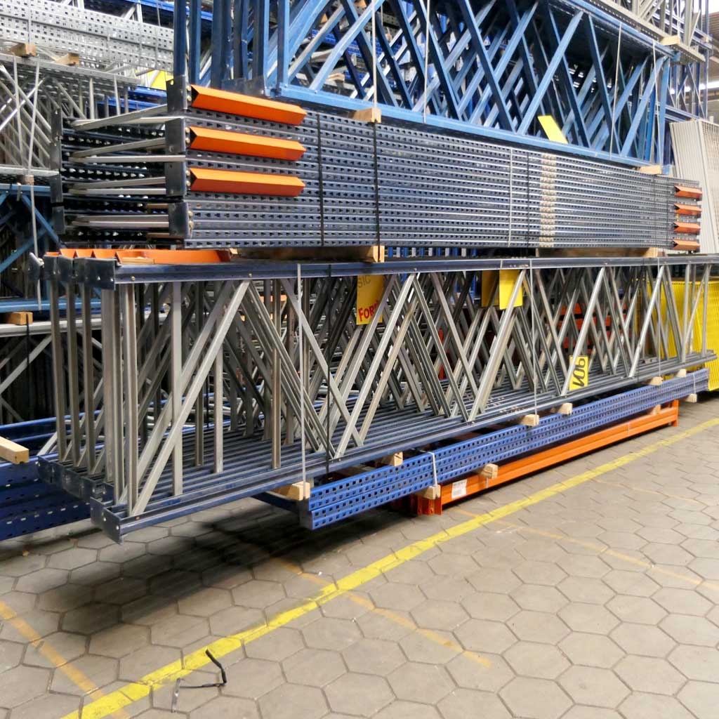 Voordeelrij gebruikte Mecalux palletstelling 6000x11200x1100mm (hxbxd) - 4 secties 4 niveaus