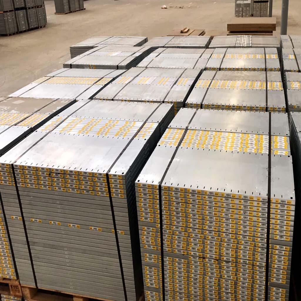 Voordeelrij gebruikte Schaefer R3000 legbordstelling 2500x5030x600mm (hxbxd) 5 secties 9 niveaus